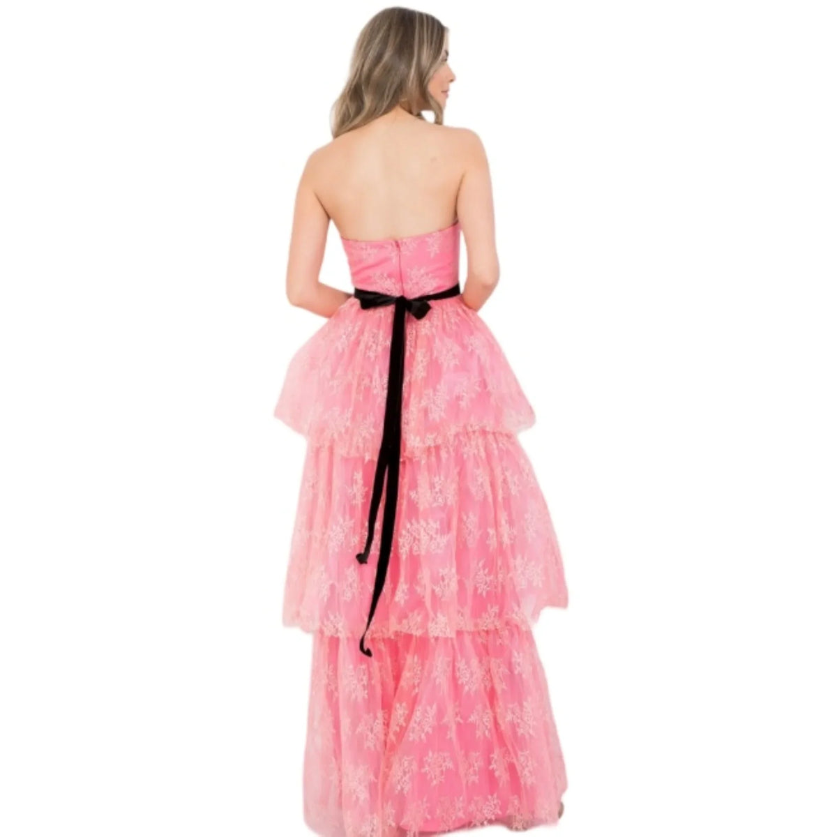 Robe dentelle ceinture noire #couleur_corail