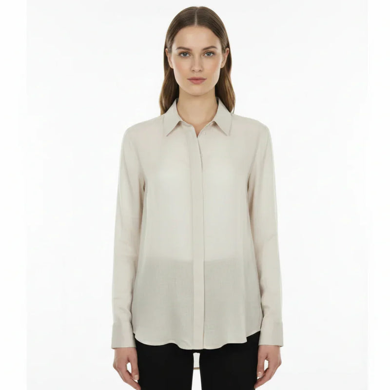 Chemise ivoire femme, manches longues, coupe droite, look élégant, mode tendance