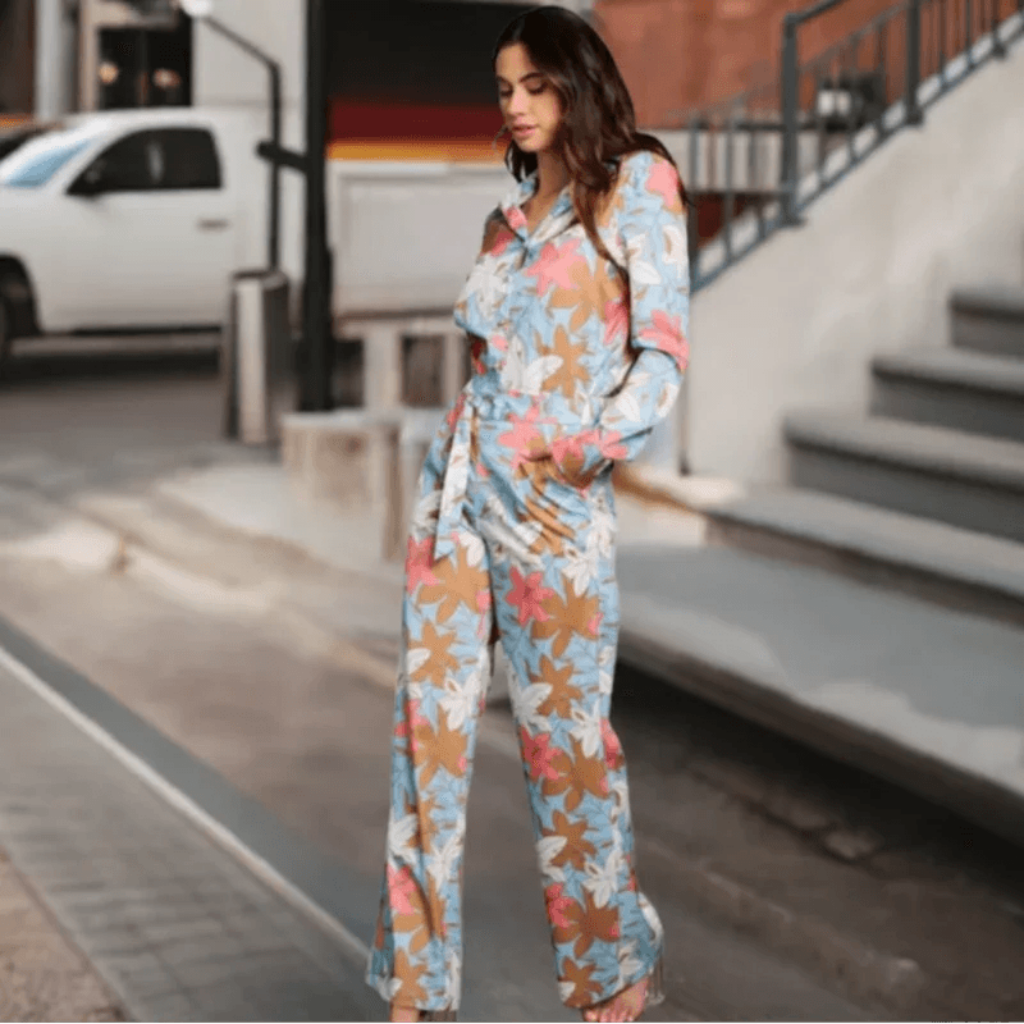 Ensemble chemise et pantalon fleurie pour femme – C'est Elle