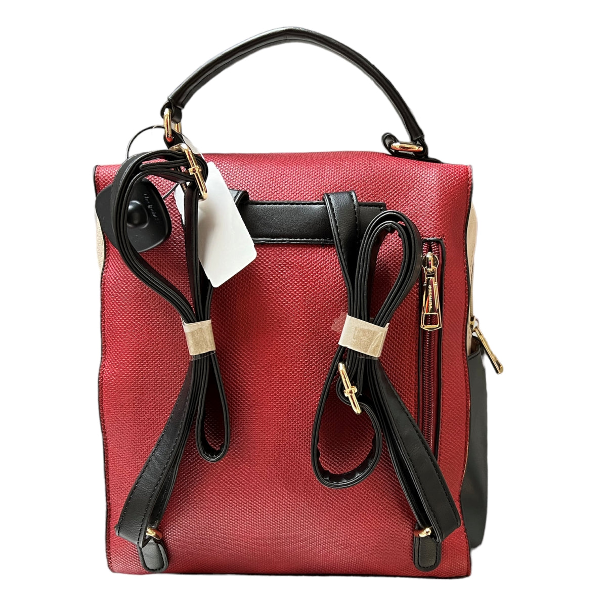 Le Bosalina sac à dos rouge multi est très chic et à la mode avec ses couleurs éclatantes. Il est le compagnon parfait pour vos voyages et vos sorties avec sa combinaison rouge, beige et noir. Prêt à être saisi pour créer des looks incroyables et donner à votre style une touche chaleureuse et soudaine !