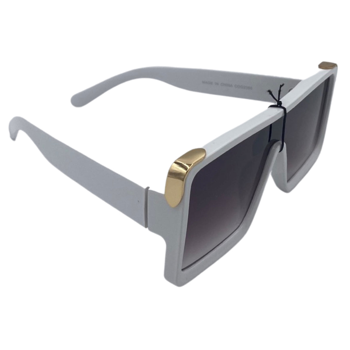 Lunette de soleil CoG avec protection solaire 400UV.&nbsp;&nbsp;Les Lunettes de soleil COG Cogni Wear offrent une protection sans compromis à vos yeux et un style carré tendance à votre look. Appréciez les couleurs fraîches et les motifs élégants de ces lunettes de soleil qui donneront un coup de fouet à votre tenue. Dites au revoir à l'inconfort et à la lumière désagréable !