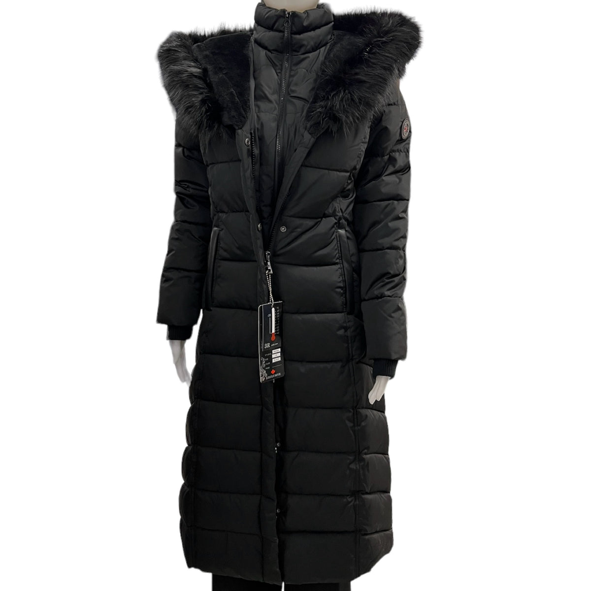 Vivez une expérience exceptionnelle par temps froid dans le manteau femme solde 3R Arctic Wear Marine! Offrant une chaleur et une confort inégalés, ce manteau soldé est parfait pour se protéger du froid en extérieur.
