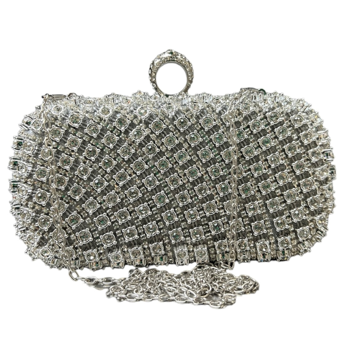 Le sac de soirée Chloé en argent est votre accessoire indispensable pour toutes vos occasions spéciales. Avec sa taille parfaite de 19 cm X 11 cm, il peut contenir tous vos essentiels tout en ajoutant une touche d'élégance et de style à votre tenue. N'attendez plus pour vous procurer ce sac minimaliste et chic.