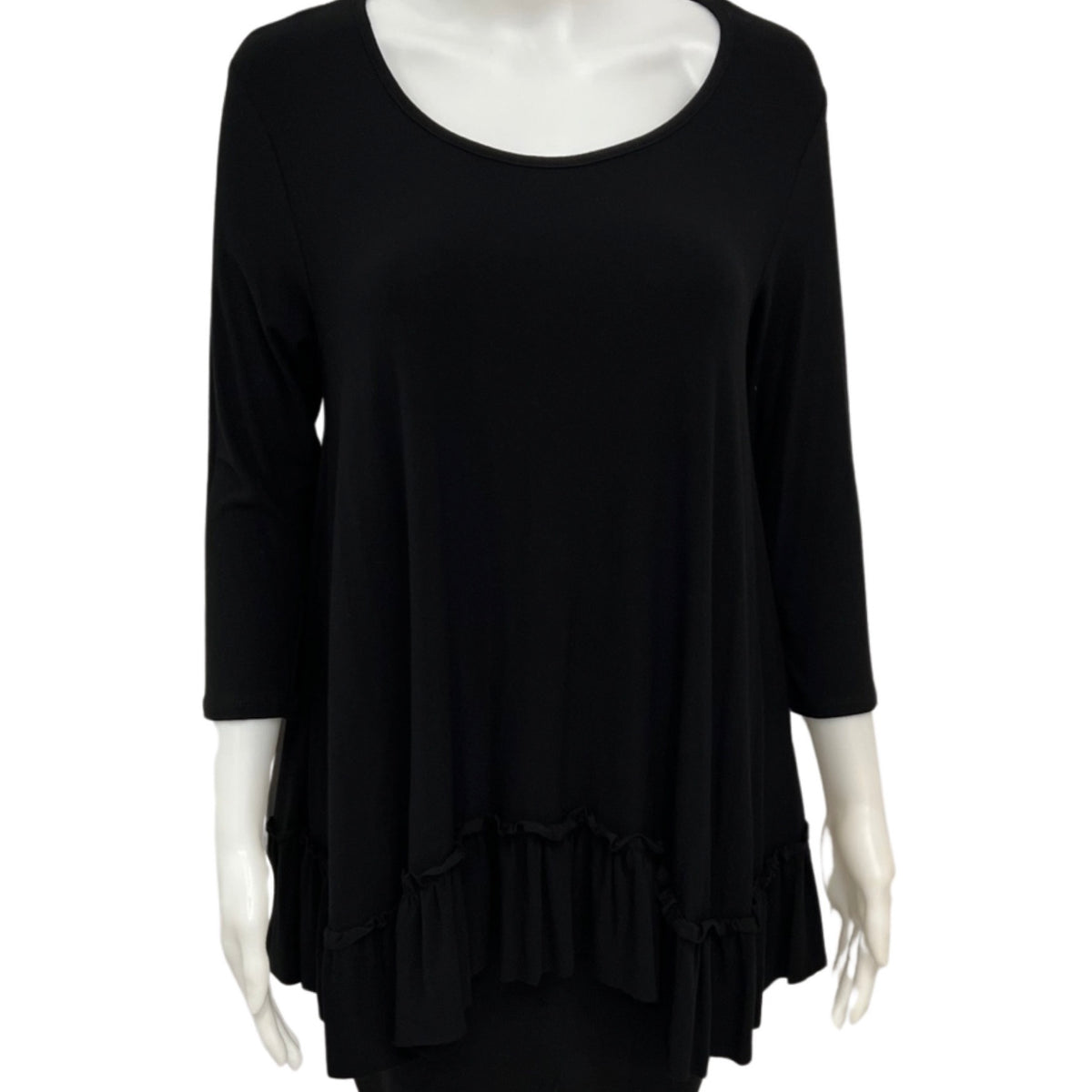 Chandail manche longue de la marque 1.4.3 Story by Line up.  Chill dans le CHANDAIL MANCHE LONGUE, conçu d'un mélange élastique de rayon, polyester et spandex pour un style cool et confortable. Vous aurez l'air exceptionnel tout en vous sentant bien. Le mannequin porte un small. 60% Rayon 30% Polyester 10% Spandex.  Fabriqué au Êtas-Unis.